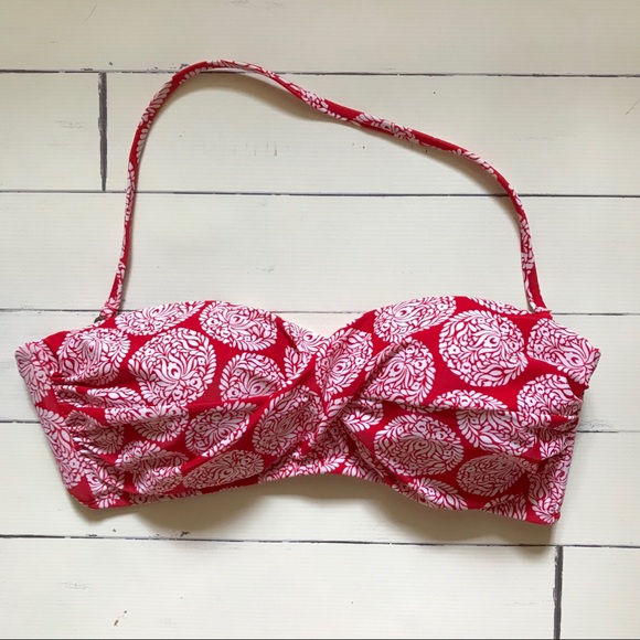 👙 Red and white padded bikini top - Picture 1 of 6